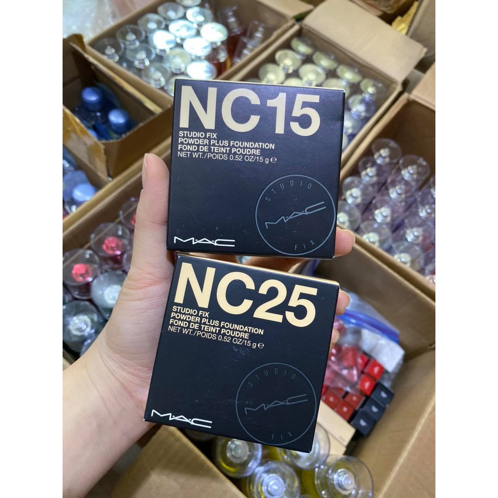 Phấn phủ nén MAC Studio Fix mã NC10 và NC15