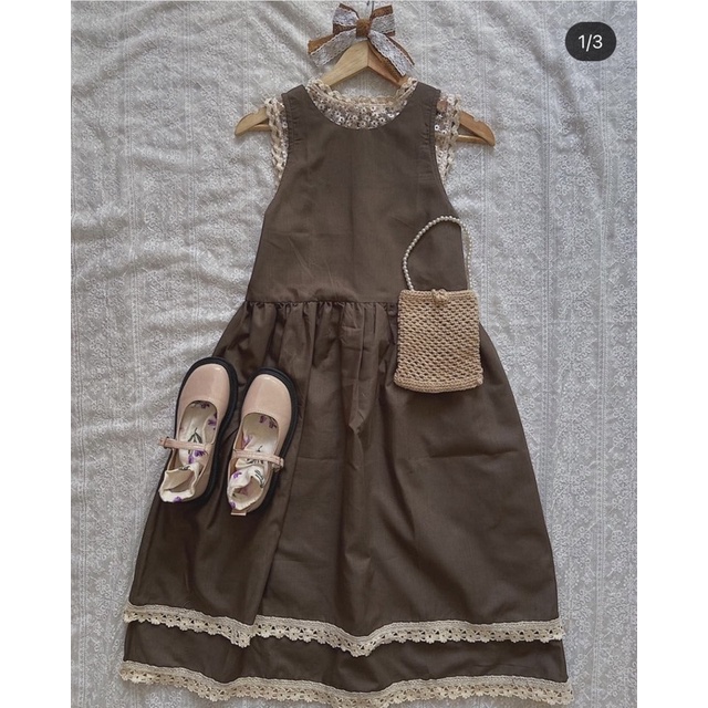 Đầm yếm xinh xắn