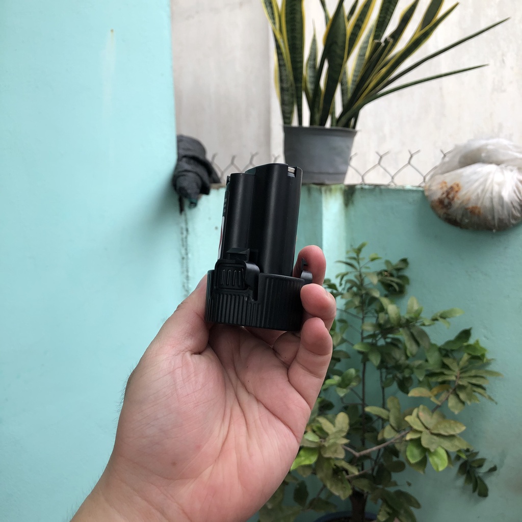 Pin Makita BL1030 10.8V- 12V Li-ion nhận sạc zin, Dung lượng 3Ah
