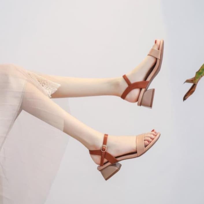 Sandal nữ, dép quai ngang nữ đi học, đi chơi thời trang DS04, đế cao 3cm nhựa tổng hợp chống trơn trượt