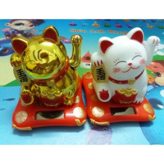 Mèo Thần Tài sử dụng năng lượng