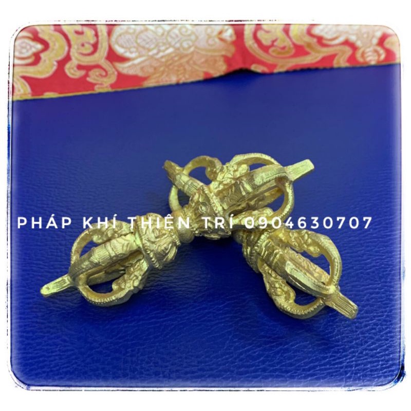 Chày kim cang , chất liệu đồng , nhiều kiểu loại ,họa tiết đặc trưng Mật tông Phật Giáo