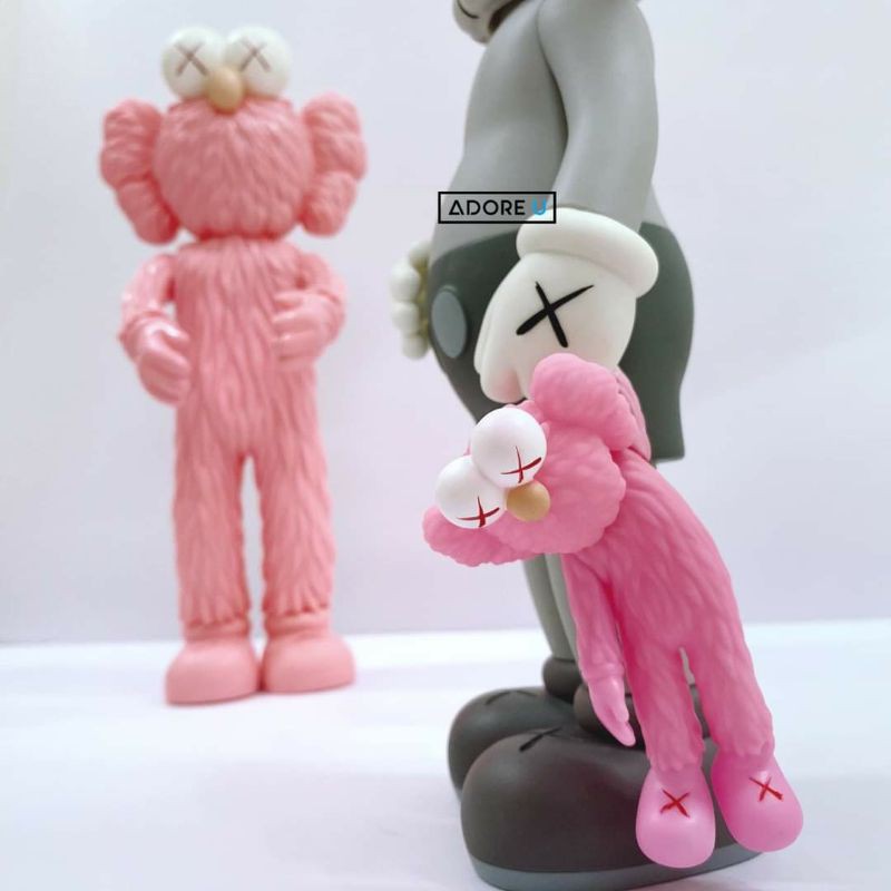 Tượng kaws share / bff
