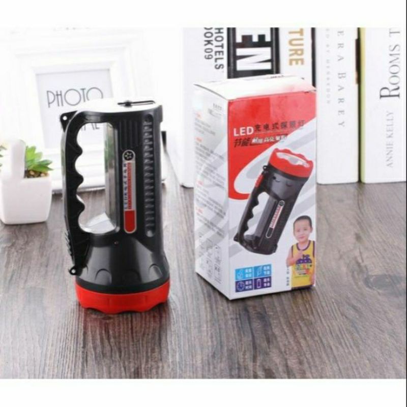 Đèn pin cầm tay sặc điện bóng LED rất sáng (y7)