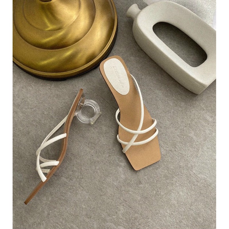 Guốc xinh gót mika Colee VNXK, gót thiết kế cao 6cm lạ mắt trẻ trung duyên dáng