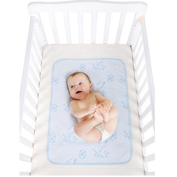 Tấm Lót Chống Thấm 4 Lớp Cho Bé  50cm*70cm
