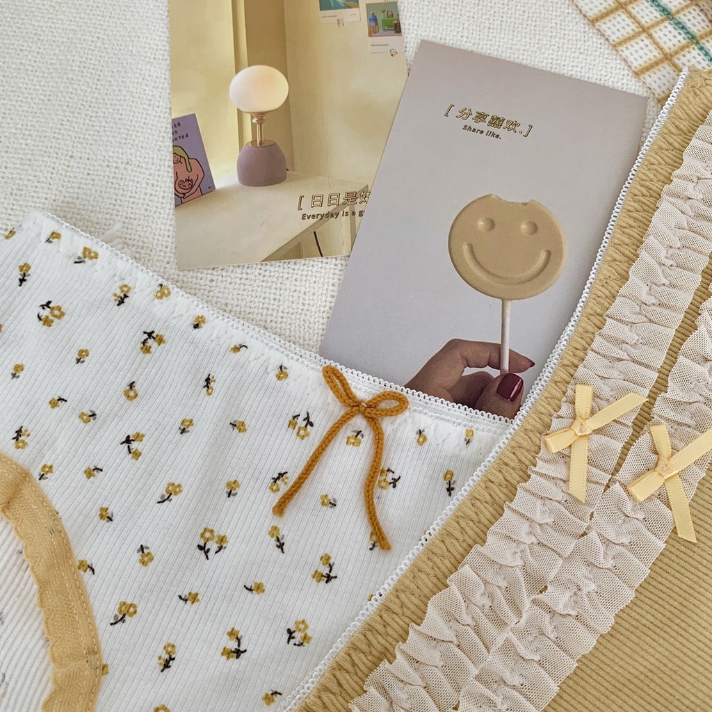 Quần Lót Cotton Co Dãn 4D Hoa Vàng Hoàng Kim 1315