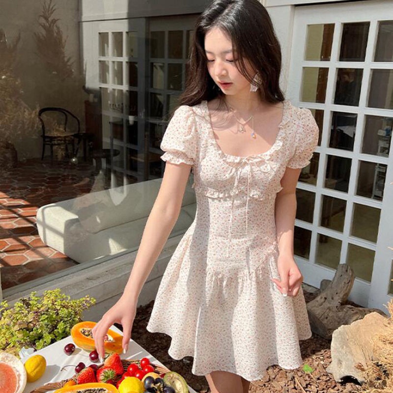 COZOK Đầm Tay Ngắn Dáng Ôm Họa Tiết Hoa Phối Dây Buộc Rỗng Cá Tính