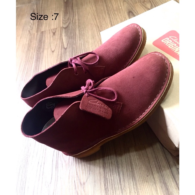 Giày da Clarks chính hãng xách tay từ Mỹ , với thiết kế phong cách độc đáo sang trọng trẻ trung cá tính rất tinh xão !!