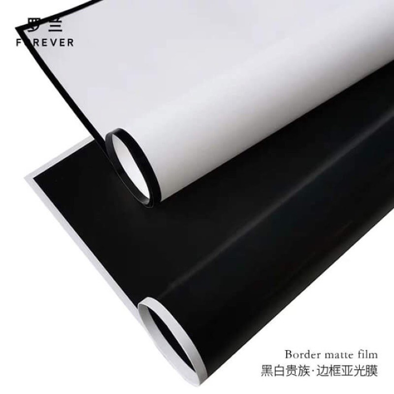 Tập 20 tờ giấy gói hoa mika đen-trắng, trắng-đen siêu hót