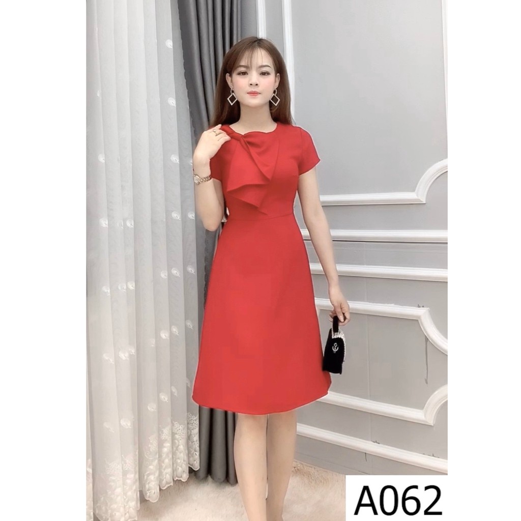 Đầm Dáng Suông Công Sở Có Nơ To Trước Ngực - She Loves A062 Màu Đỏ Đô