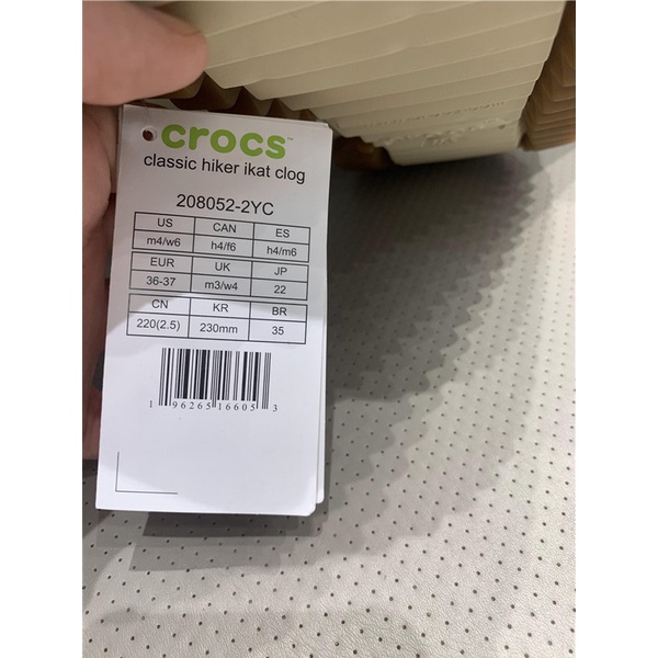 Crocs Cổ Điển Hiker Ikat Clog bone color#208052