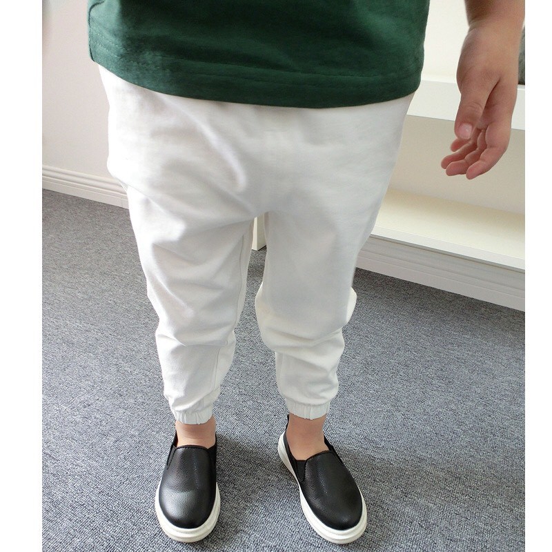 Bộ sản phẩm quần kids thời trang giành cho cả bé trai và bé gái