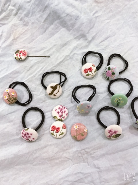 Cột tóc handmade thêu hoa/hoạ tiết/ vẽ hình ngộ nghĩnh
