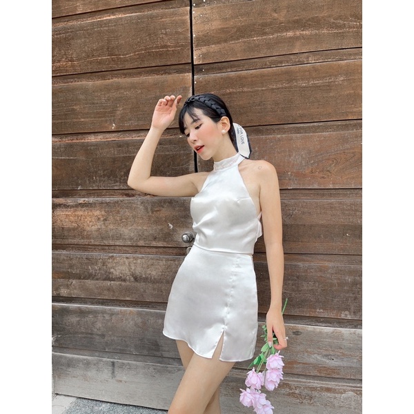 Set lụa sexy váy sẻ đùi áo Yếm cột
