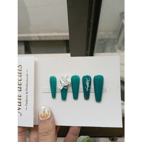 Móng giả thiết kế Quỳnh Quỳnh Nail hộp 10 móng kèm keo dũa màu xanh