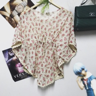 Áo kiểu cánh dơi hoa nhí xinh xắn free size