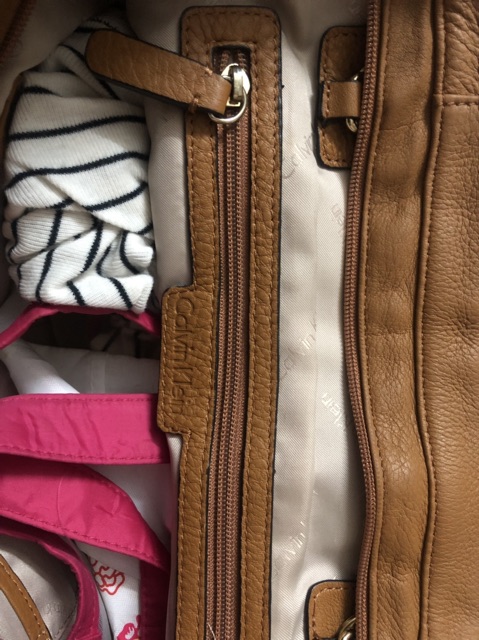 Thanh lý túi Calvin Klein auth 100% cực mới màu bò