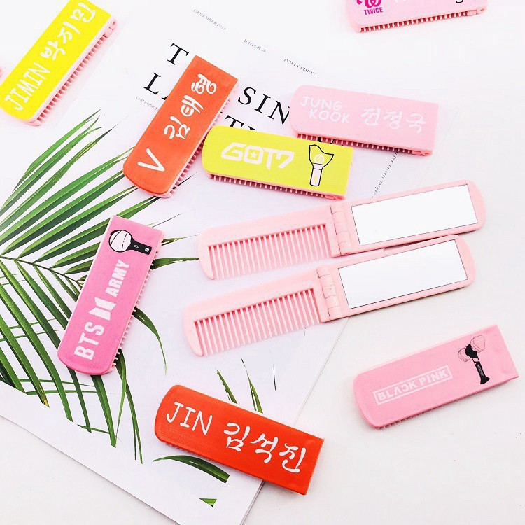 Lược gấp hình biểu tượng nhóm nhạc KPOP BTS EXO / seventeen / blackpink