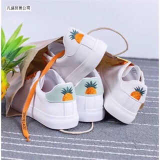 Giày thể thao gót dứa