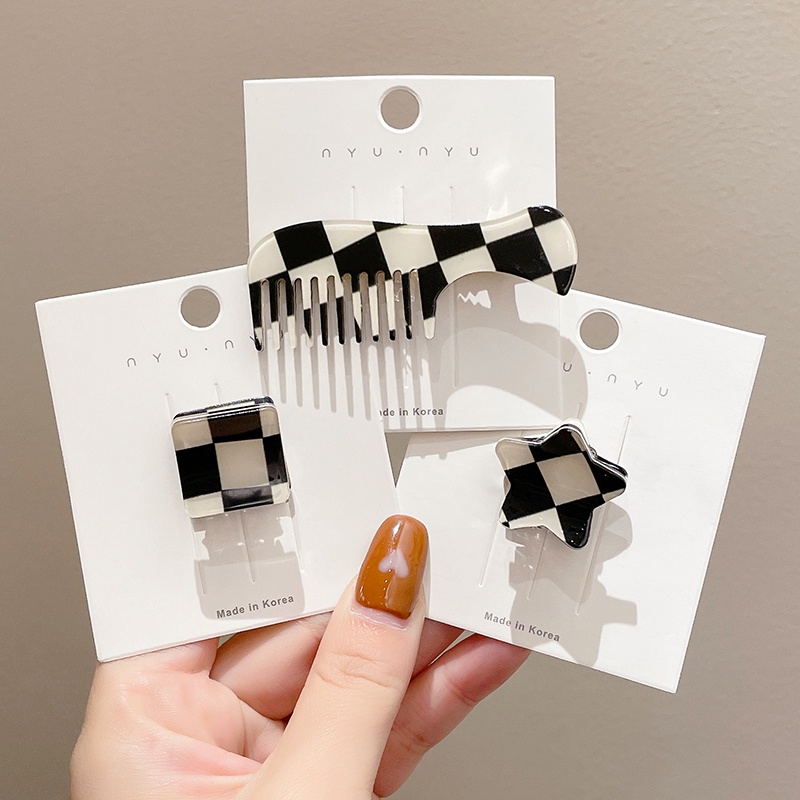 Kẹp Bảng Đen Và Trắng Thời Trang Hàn Quốc