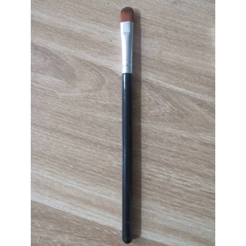 Cọ tém lông mày