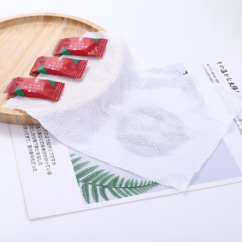Khăn giấy nén hình viên kẹo - Khăn đa năng du lịch Hàn Quốc dùng 1 lần trong túi zip [KHAN01]
