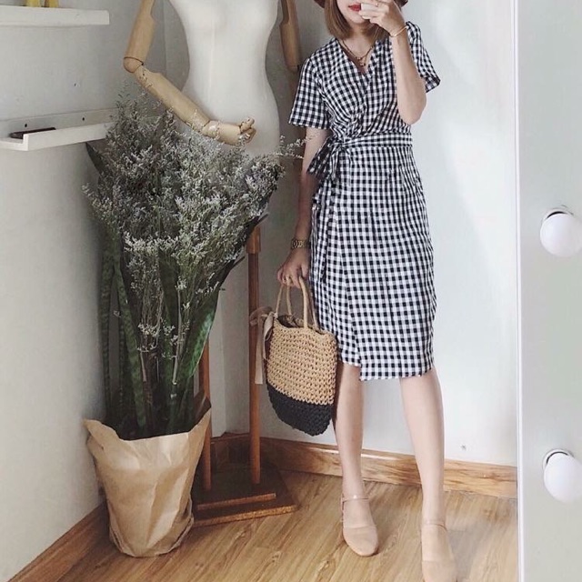 Đầm caro