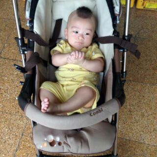 Áo bổ nẹp và quần đùi Lullaby