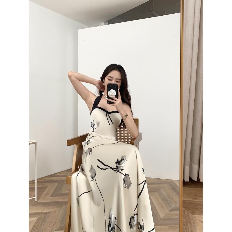 Đầm Cổ Yếm Cột Dây Họa Tiết Hoa Hồng Mực Phong Cách Retro Dành Cho Nữ