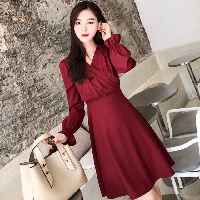 Đầm đỏ cổ V tay dài v2 (kèm hình thật)