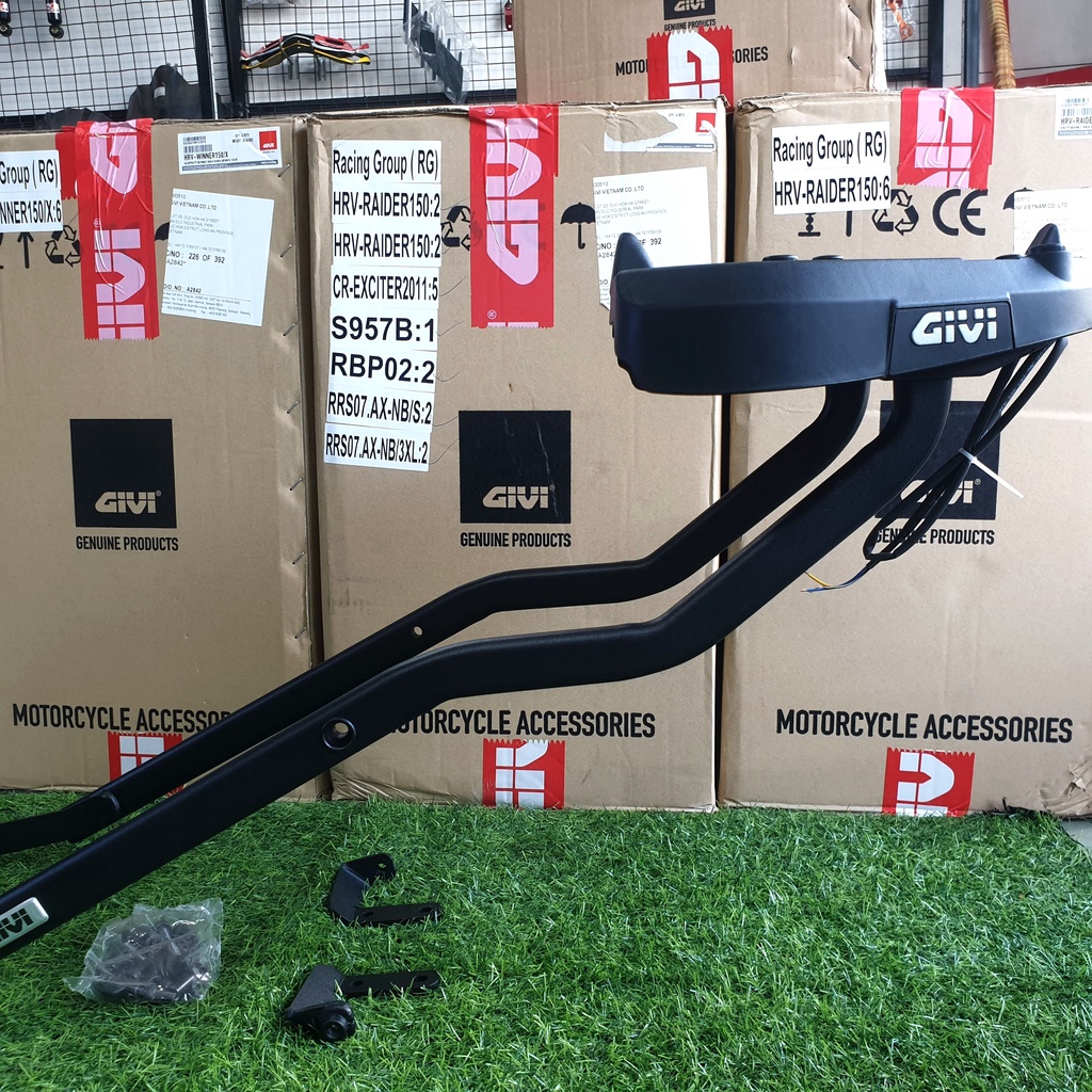 Baga sau Givi HRX Exciter 155, Ex 155. Y16ZR tặng kèm đế gắn thùng Givi M7MN-S chính hãng