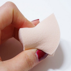 Mút tán kem nền Skinfood Wedge Puff Sponge Jumbo Size 12 chiếc 1 túi