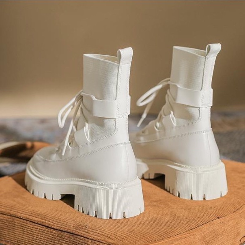 Giày Boot cổ thun màu trắng