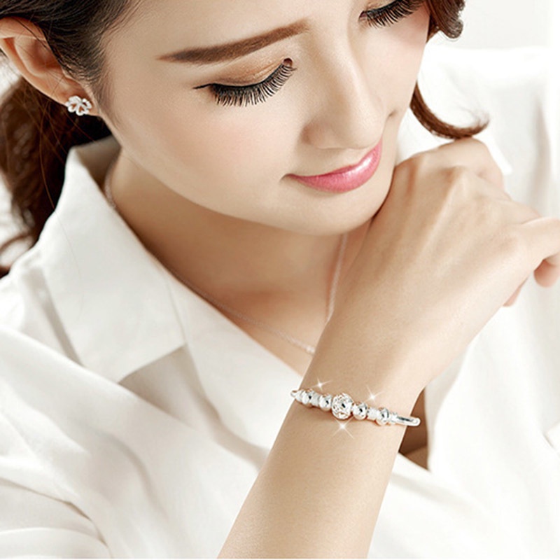 1 Vòng Tay Bạc May Mắn Sang Trọng Cho Nữ