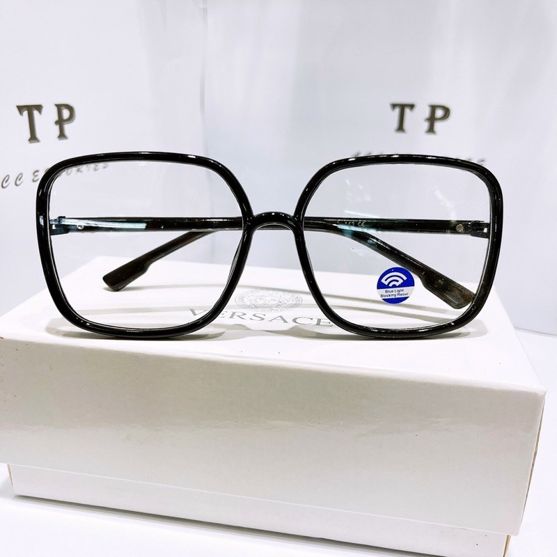 kính phom vuông chất sịn | BigBuy360 - bigbuy360.vn