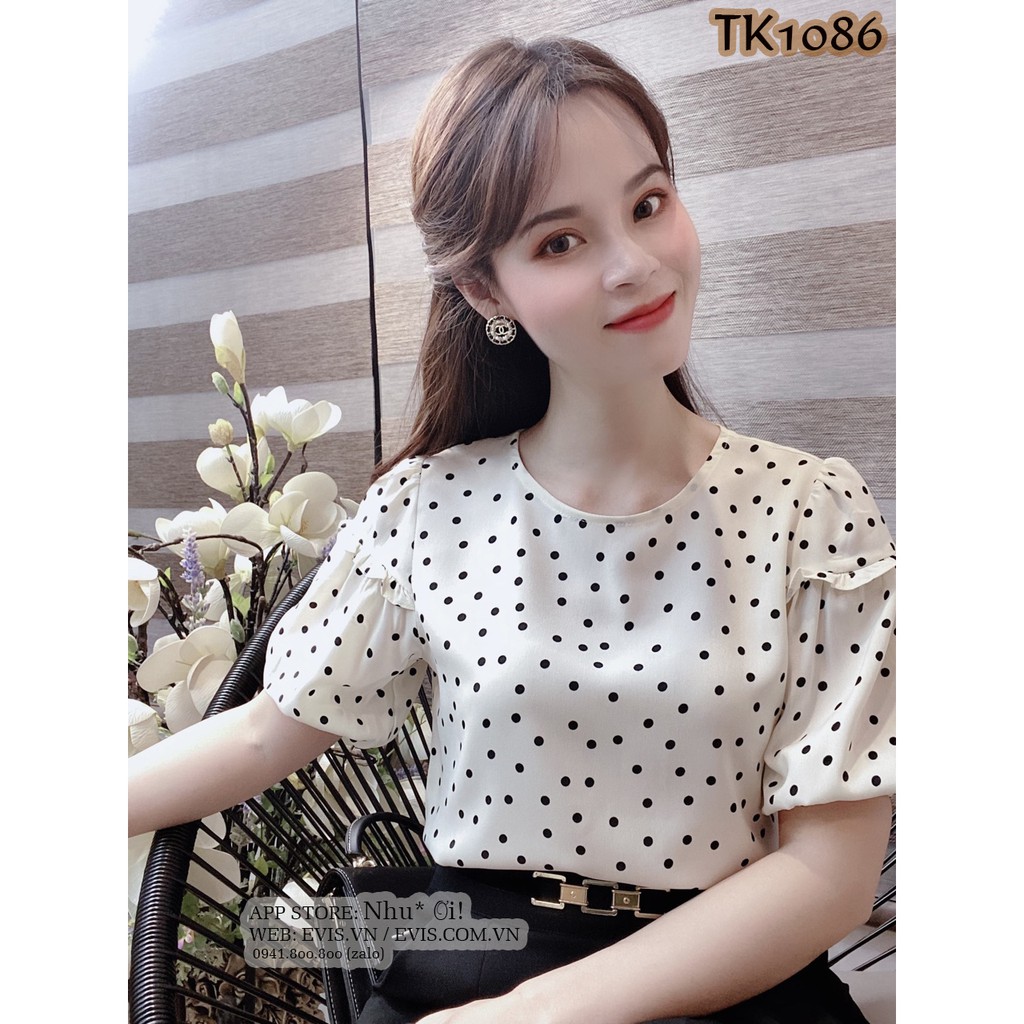 Sơ mi chấm bi cộc tay viền bèo