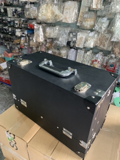 Cốp makeup pro 4 hộc lớn đen bóng 40x20x27cm GiangPKC