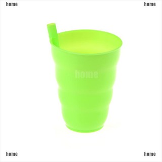Bình Nước Có Ống Hút Thiết Kế Dễ Thương