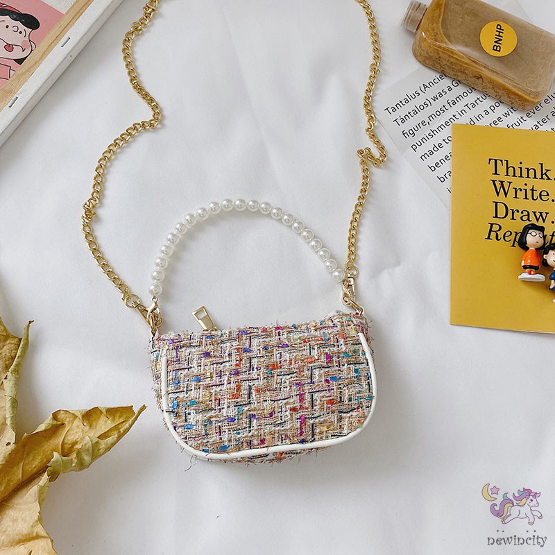 Túi xách đeo vai phối chuỗi hạt ngọc trai thời trang Hàn Quốc cho bé gái