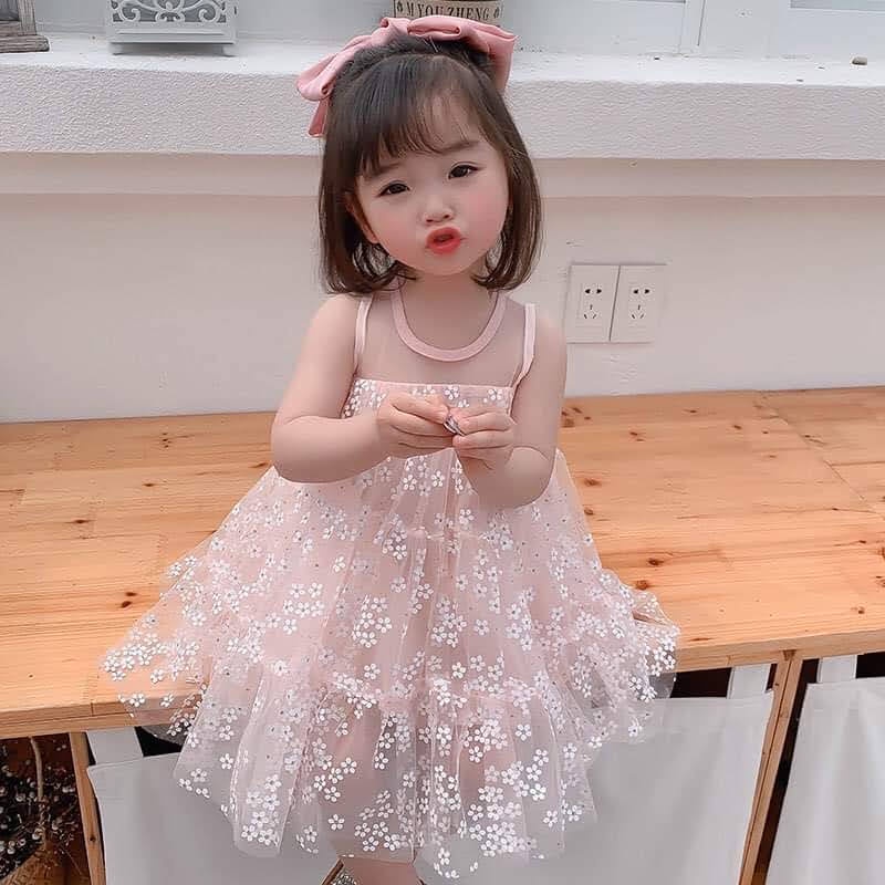 váy ren hoa nhí cho bé , kiểu baby doll dễ mặc . chất liệu mềm mại k dặm ngứa