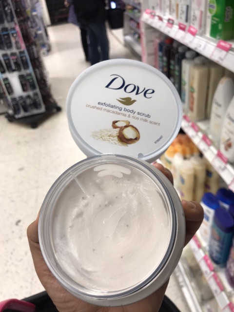 Tẩy Da Chết Body DOVE - Bill Anh nội địa UK hiz 225ml hạt lựu shea butter kiwi và lô hội hạt maca và sữa gạo