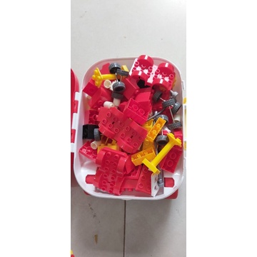 Xe cứu hộ Roy kèm 93 chi tiết lego trạm cứu hỏa