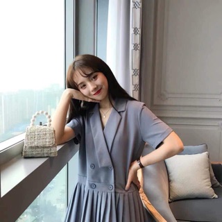 Váy xanh xếp li