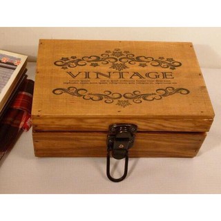 Hộp gỗ Vintage có khóa