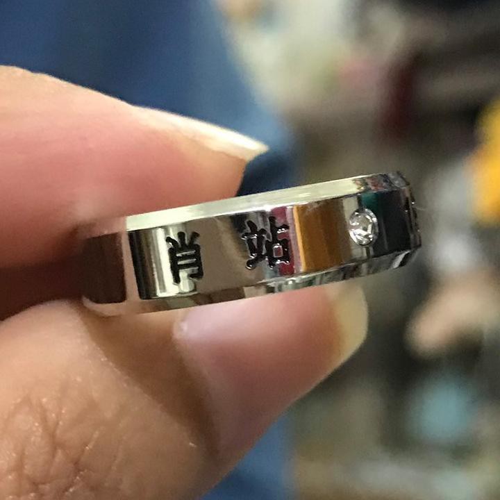 Nhẫn Trần Tình Lệnh Ma Đạo Tổ Sư Tiêu Chiến nhẫn nam nữ đeo tay thép titan khắc chữ Vương Nhất Ngụy Vô Tiện