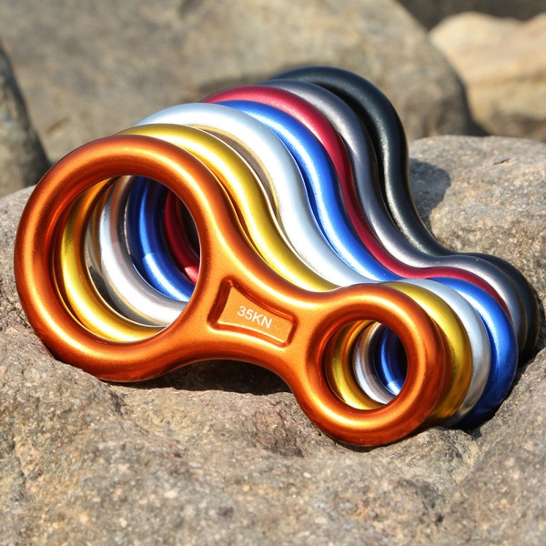 Khóa dây hình số 8 dùng cho hỗ trợ leo xuống núi