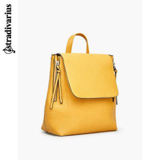 Balo Stradivarius sale sốc