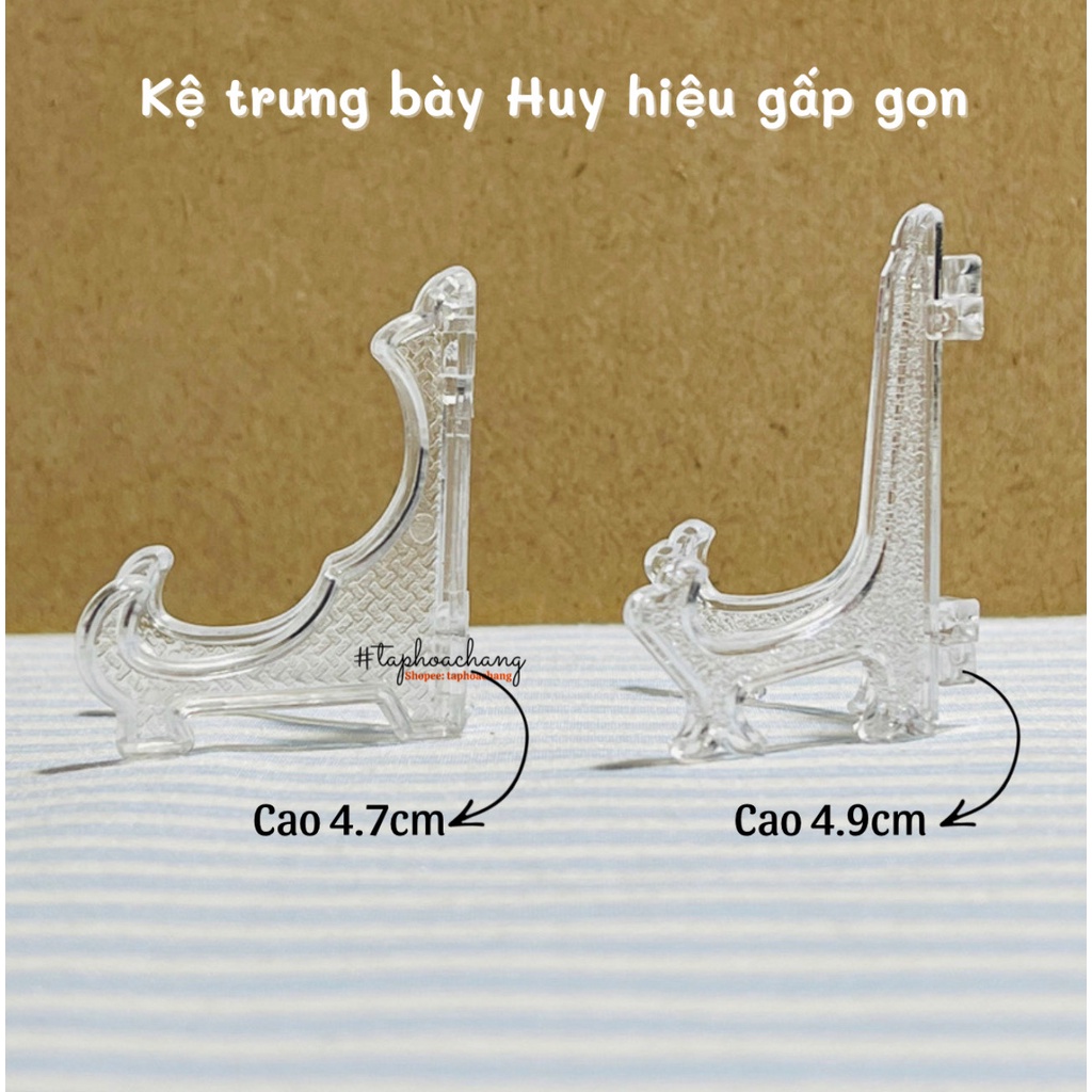 Kệ Trưng Bày, Giá Đỡ Trưng Bày Huy Hiệu Gấp Gọn