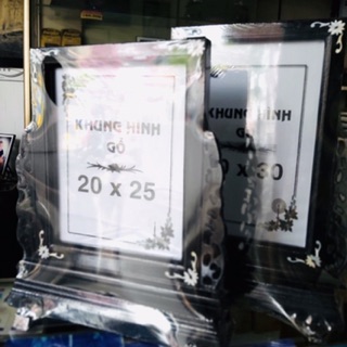 Khung ảnh thờ bằng gỗ